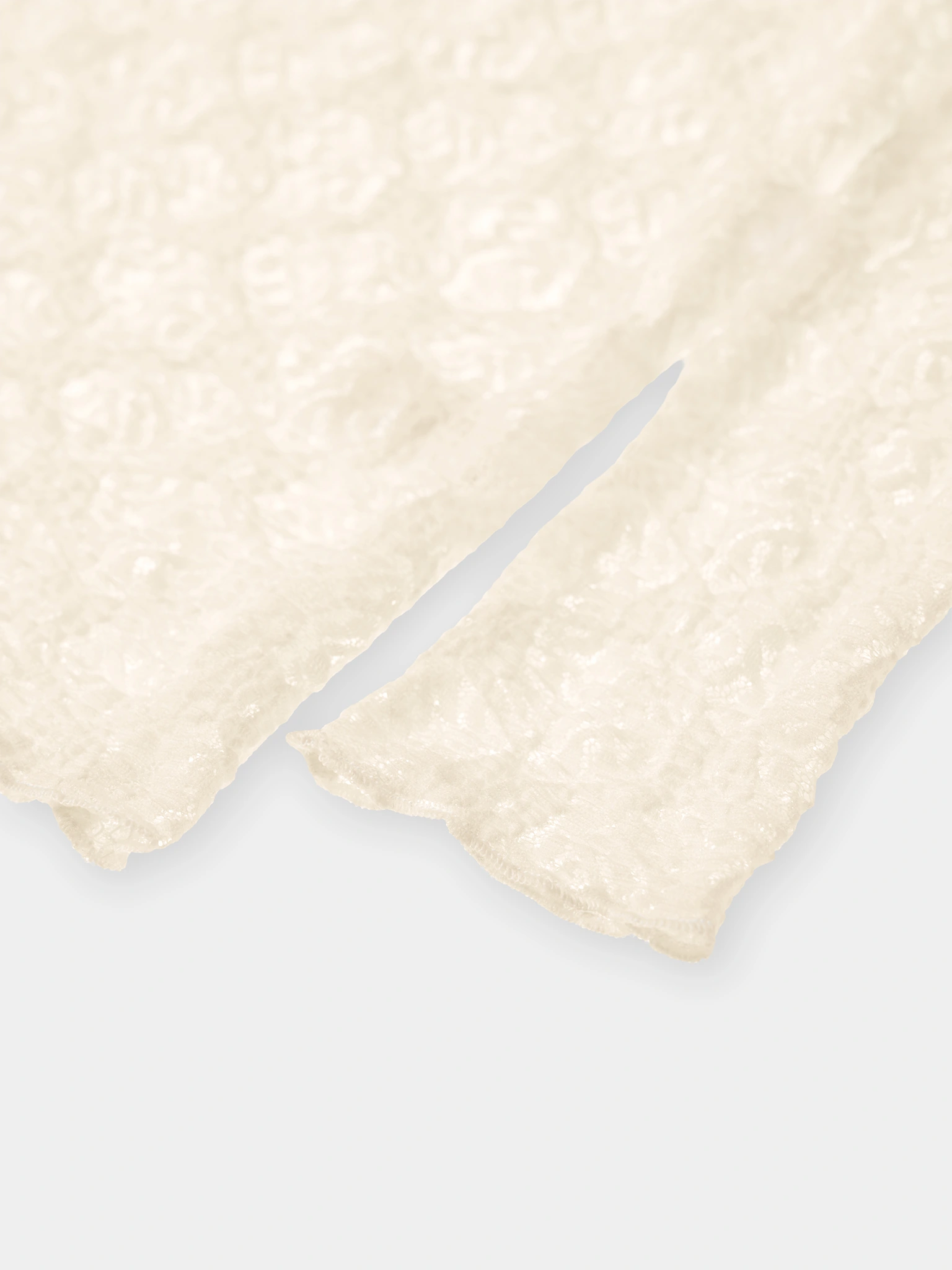 Áo Thun Ren Bé Gái Dài Tay 5S Fashion Cổ Bèo G0ATH25005