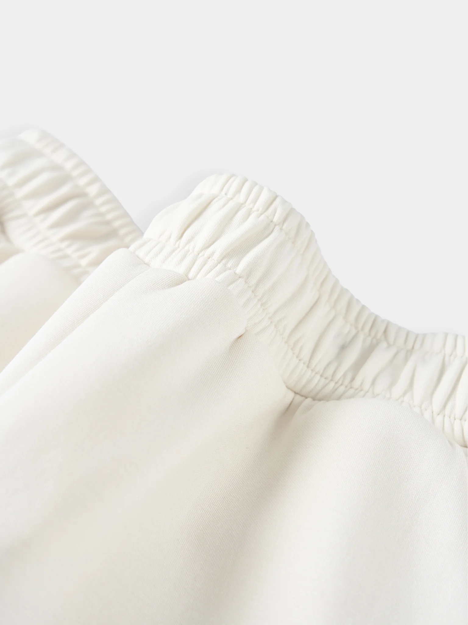 Quần Nỉ Nữ 5S Fashion Thêu Họa Tiết Trái Tim Phom Regular WBQNI25014