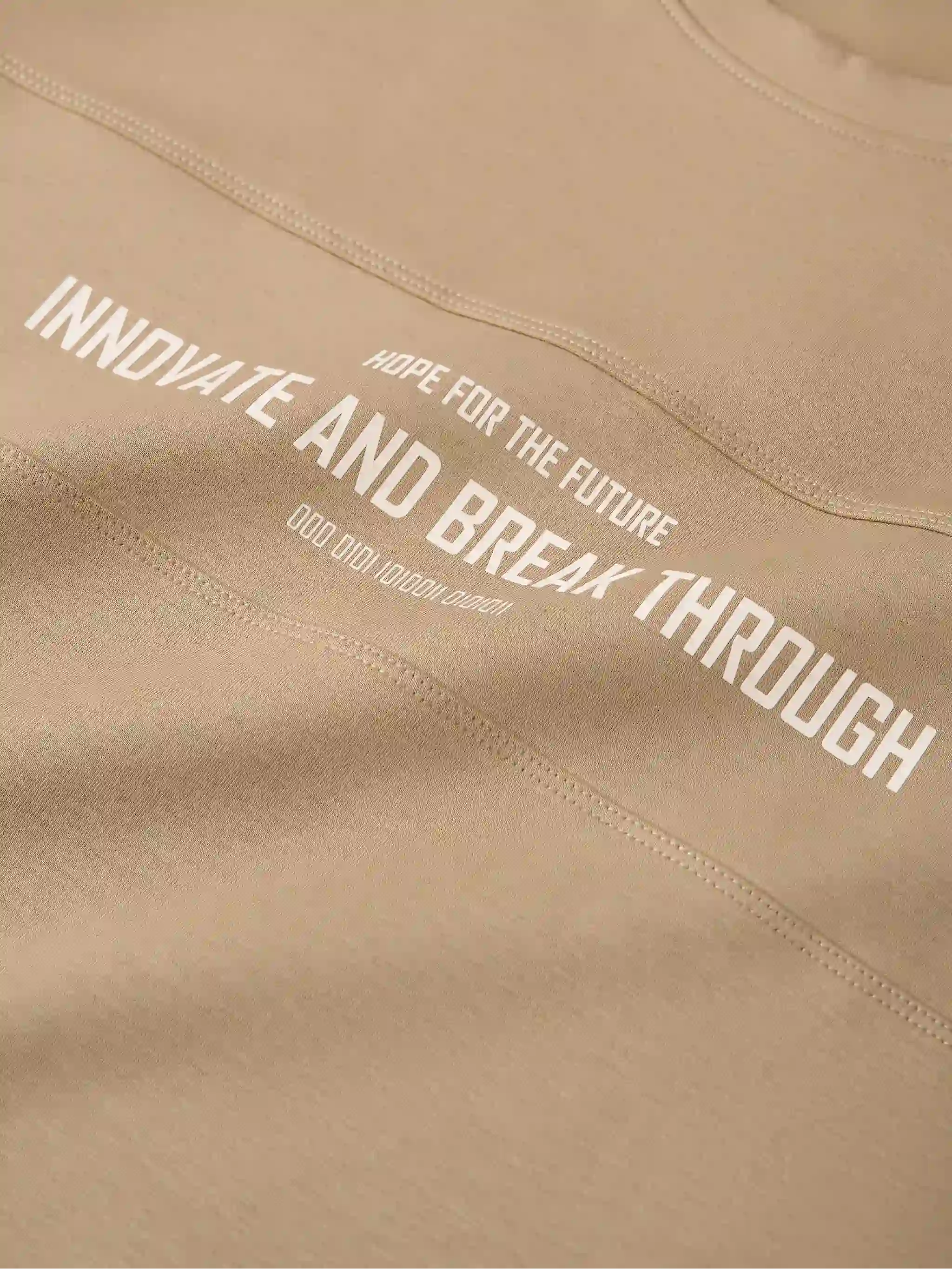 Áo Nỉ Nam 5S Fashion Cổ Tròn In Chữ Phom Regular M0ANI25012