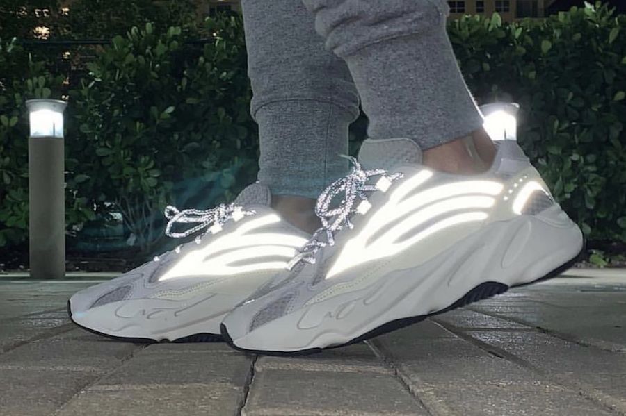 Giày thể thao nam đế cao Adidas Yeezy 700 V2 Static