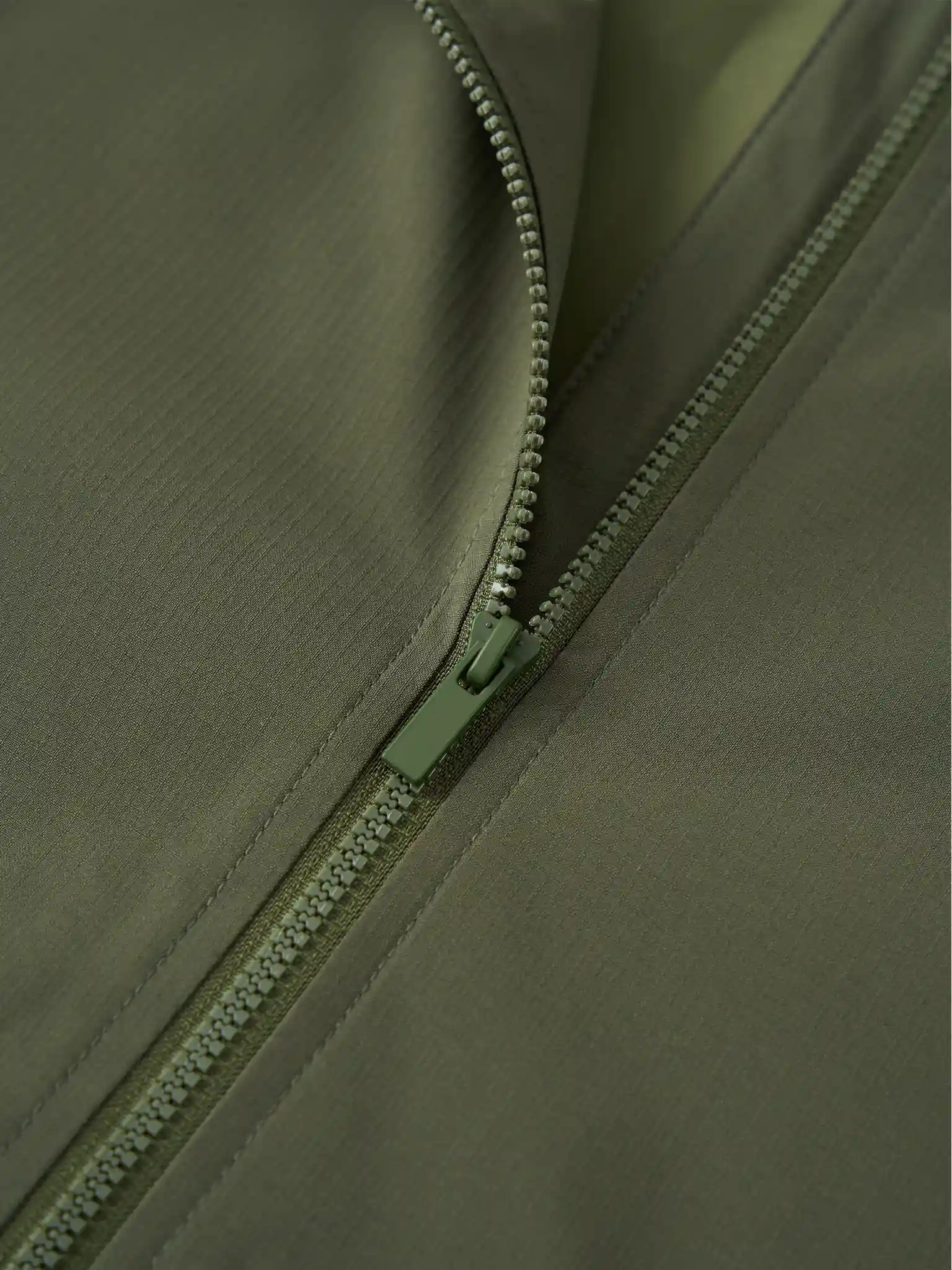 Áo Khoác Gió Nữ 5S Fashion Có Mũ Phom Regular In Basic W0AKG25003