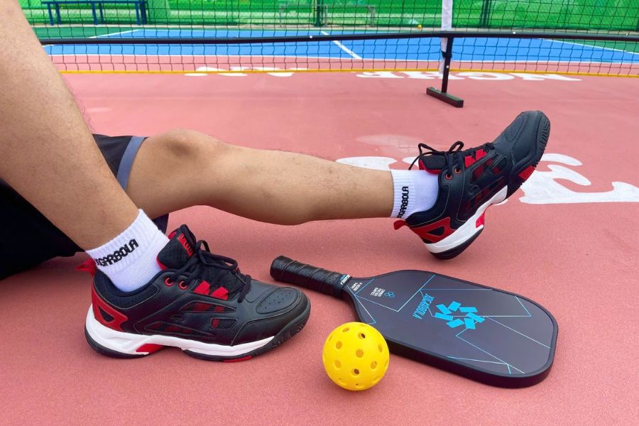 Giày Jogarbola JG-220822 là lự chọn tuyệt vời để chơi Pickleball