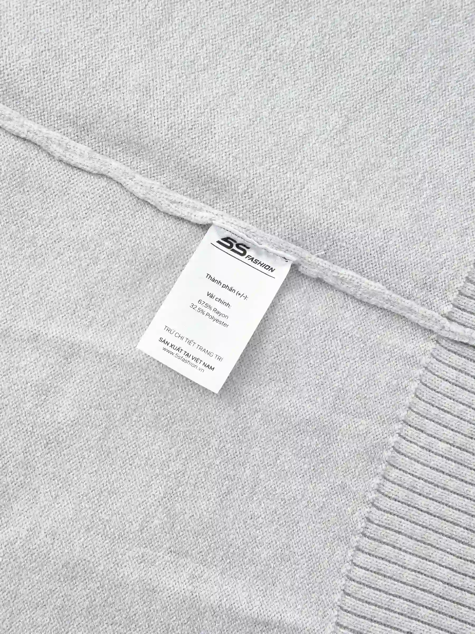 Áo Len Nam Cổ V 5S Fashion Trơn Basic Phom Regular M0ALE25005