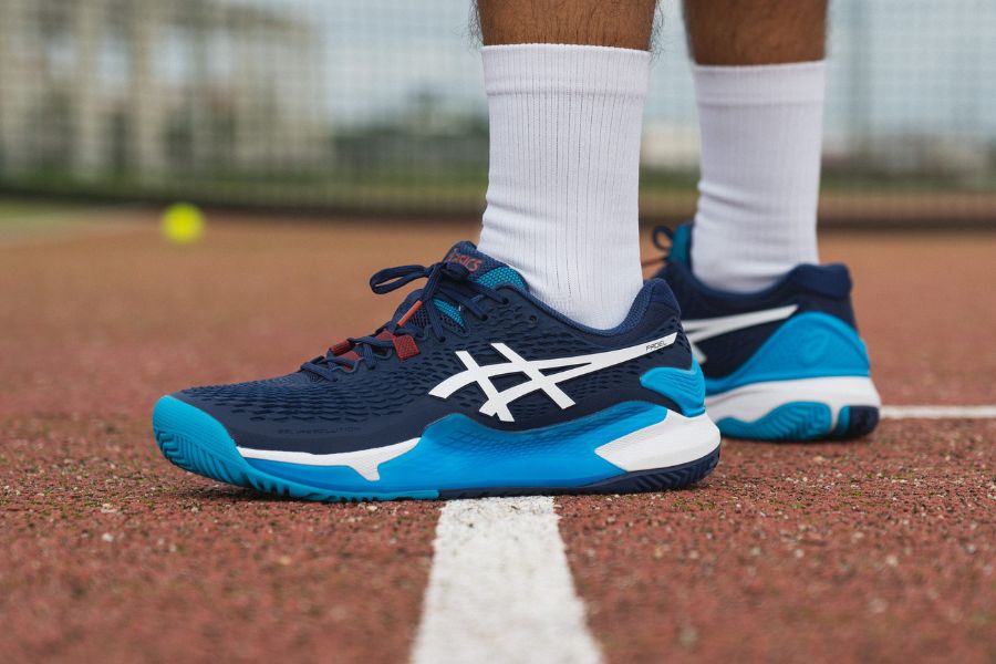 Chơi Pickleball đi giày gì? Giày ASICS Gel-Resolution 9