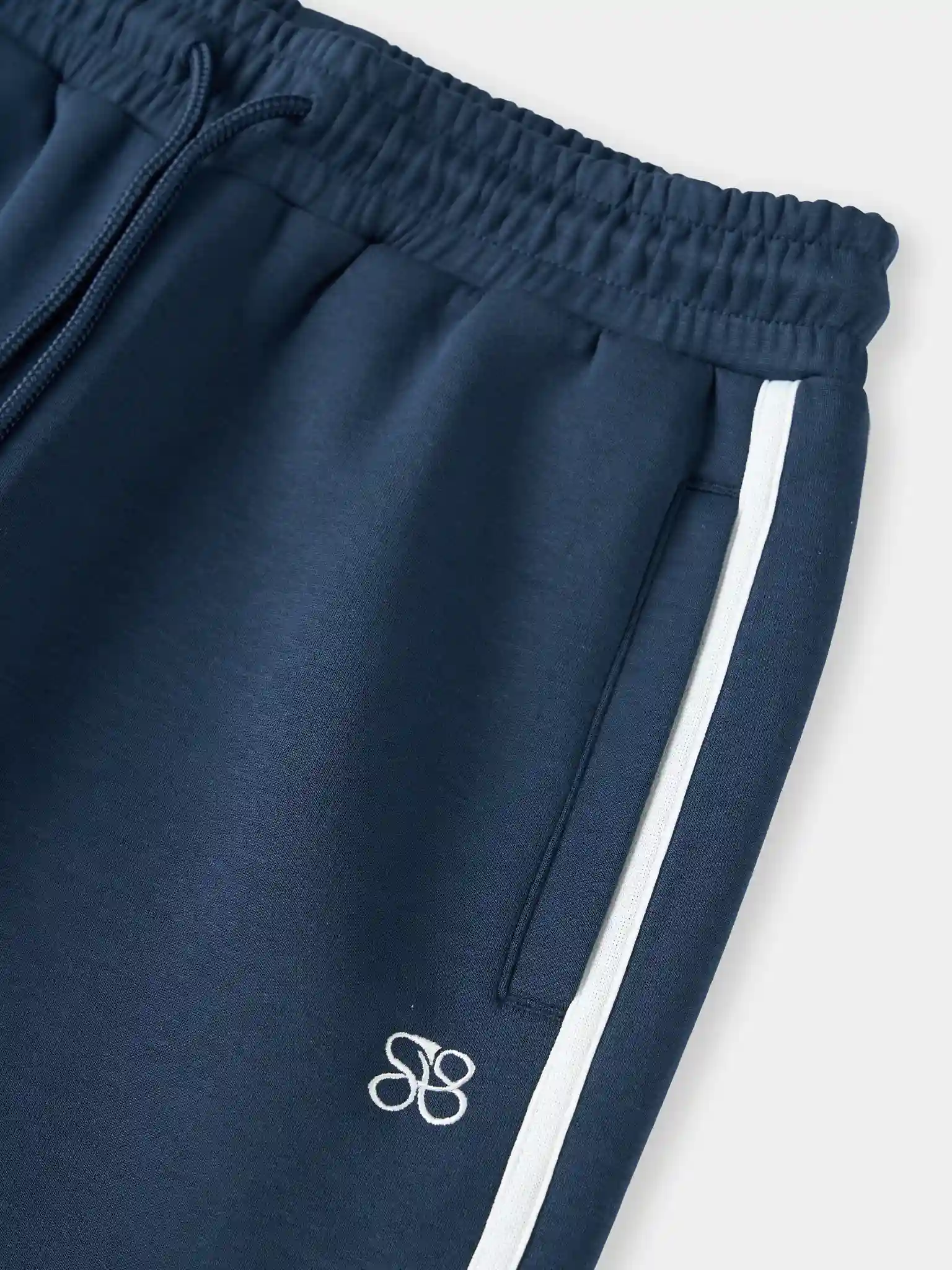 Quần Nỉ Nữ 5S Fashion Ống Suông Phối Line Phom Regular WBQNI25005