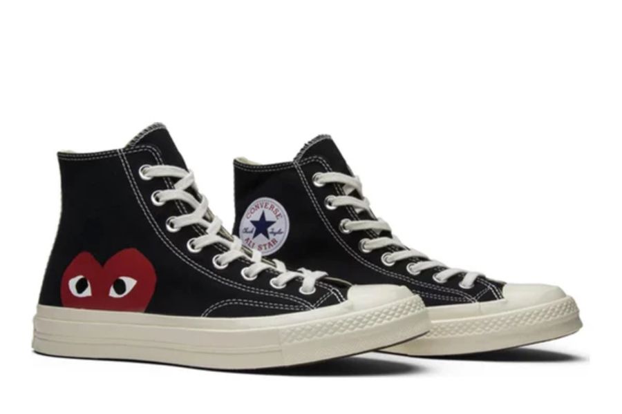 Giày Commes des Garcons Play x Converse Chuck Taylor Hidden Heart High Top Sneaker