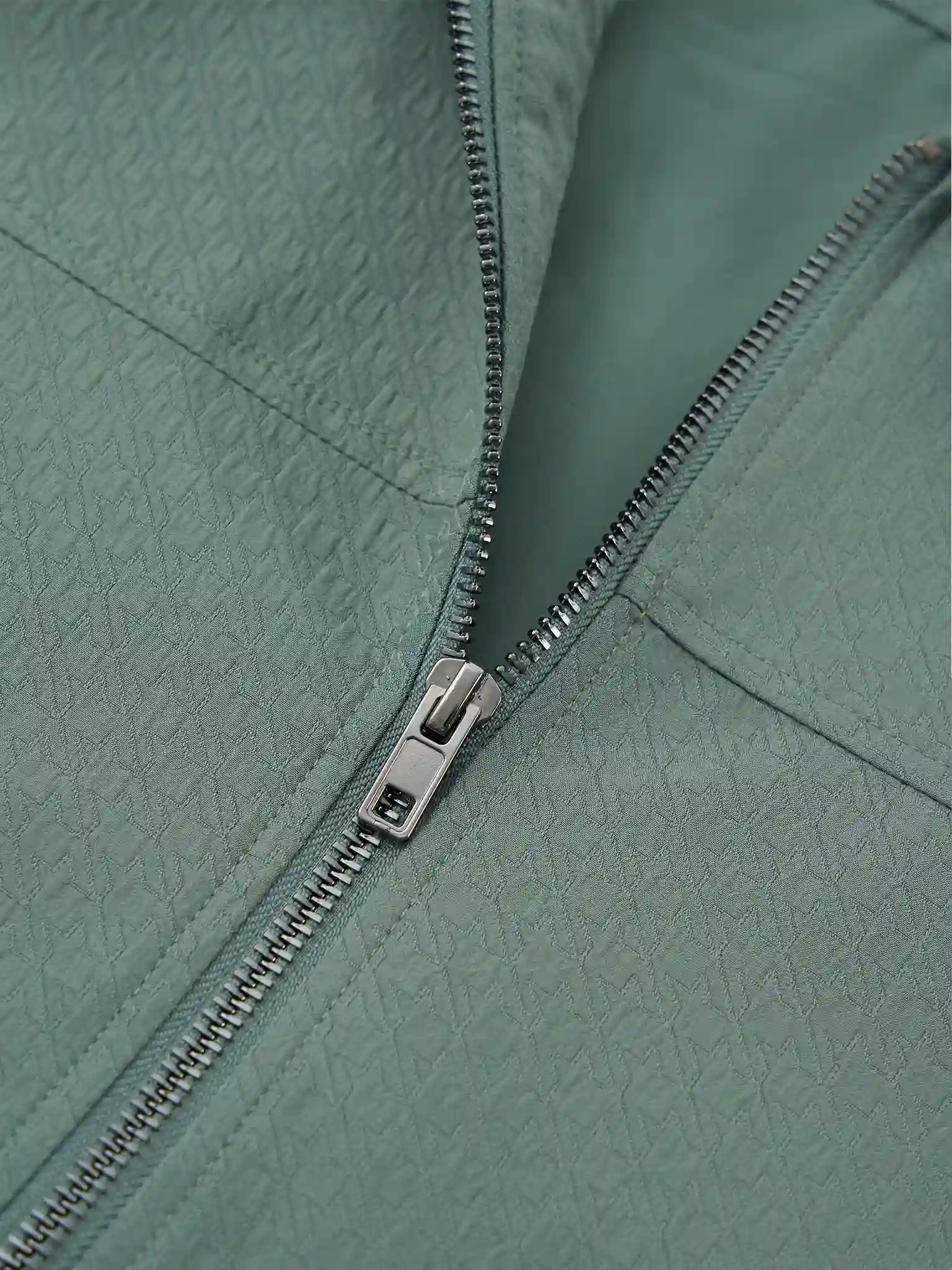 Áo Khoác Thời Trang Nam 5S Fashion Cổ Đức Vải Hiệu Ứng M0AKH25019