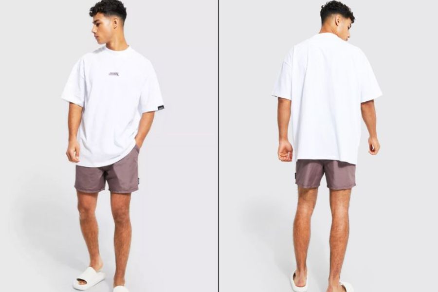 Áo phông oversize phối cùng quần short nam đi biển