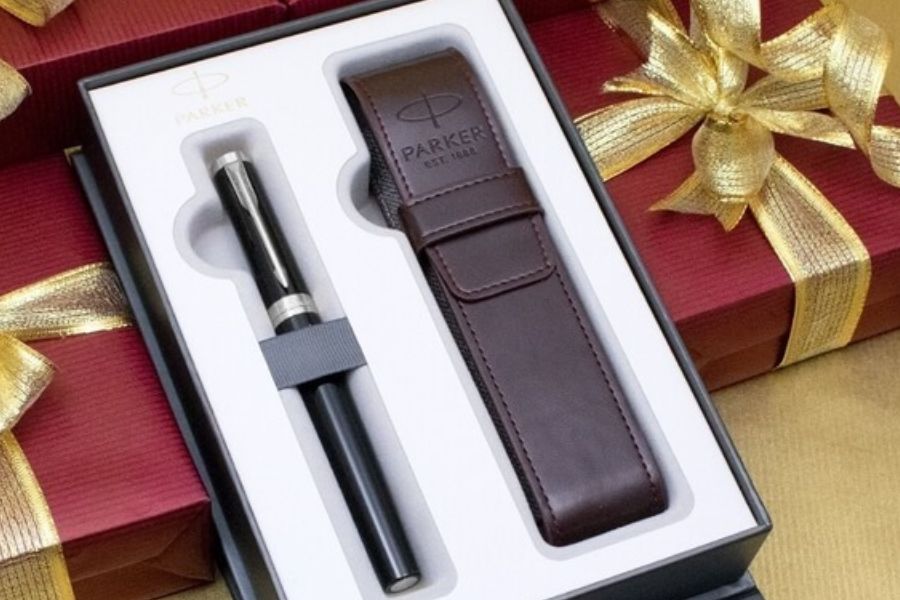 Ngày quốc tế đàn ông nên tặng gì? Bút ký