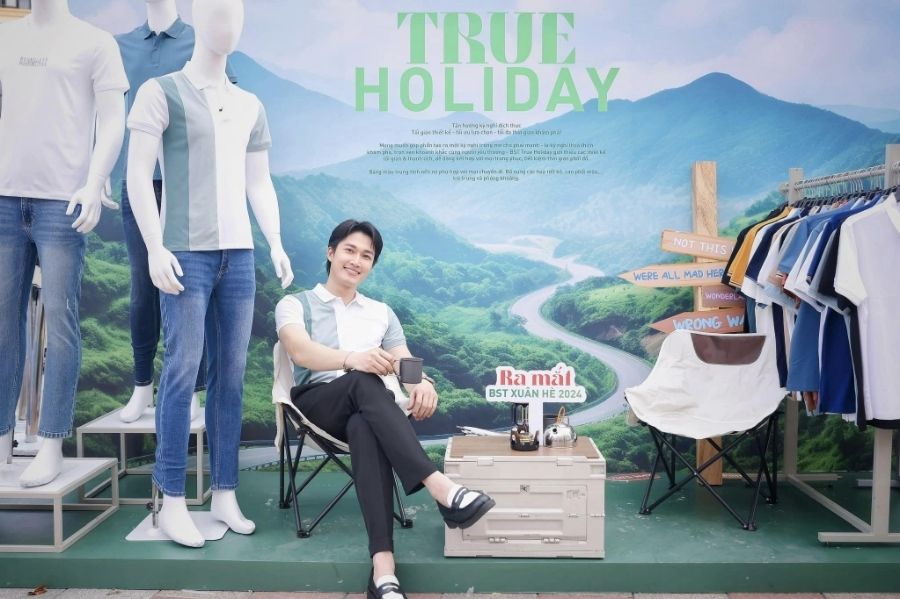 Diễn viên Đình Tú điển trai trong BST “True Holiday” của 5S Fashion