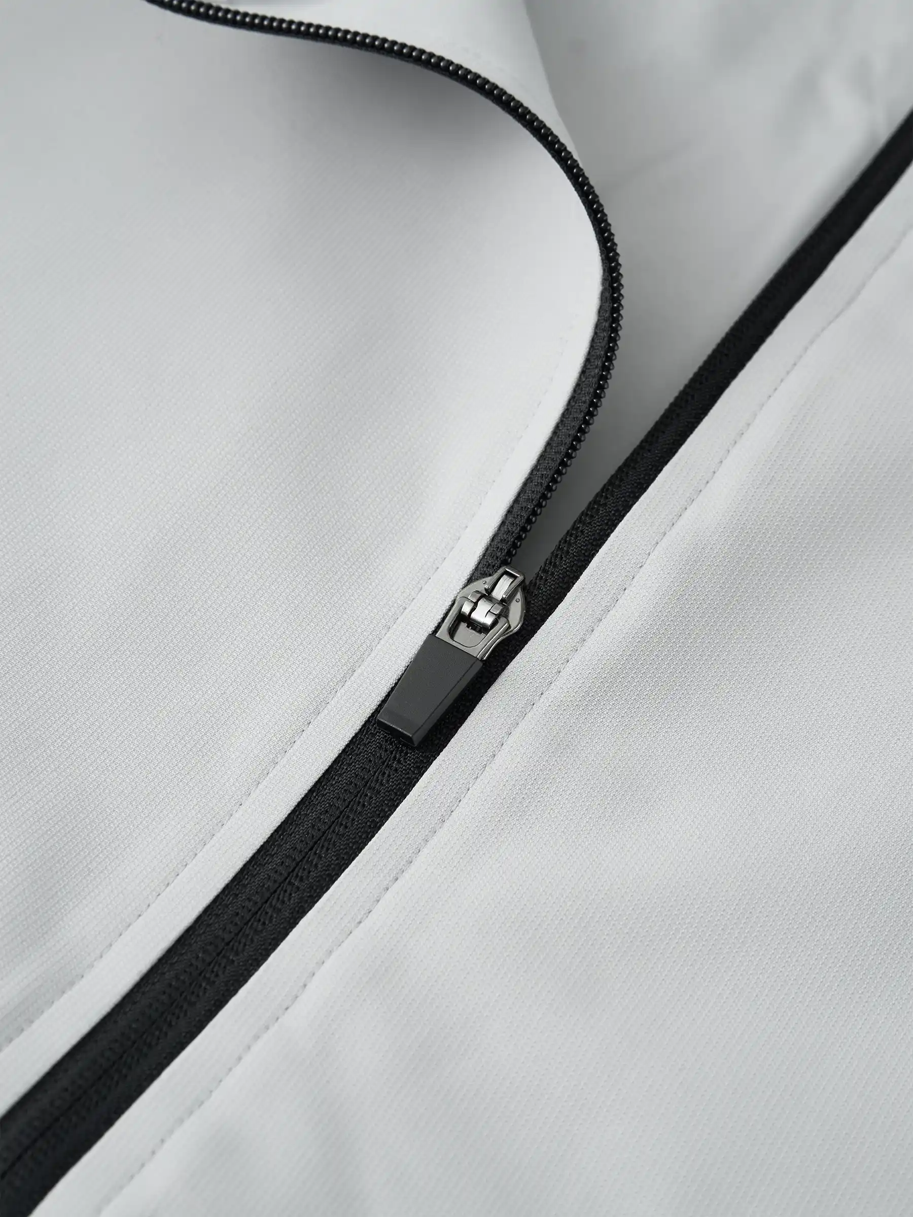 Áo Khoác Gió Nam Pro-DWR 5S FASHION Tay Raglan Có Mũ Tháo Được AKG25009