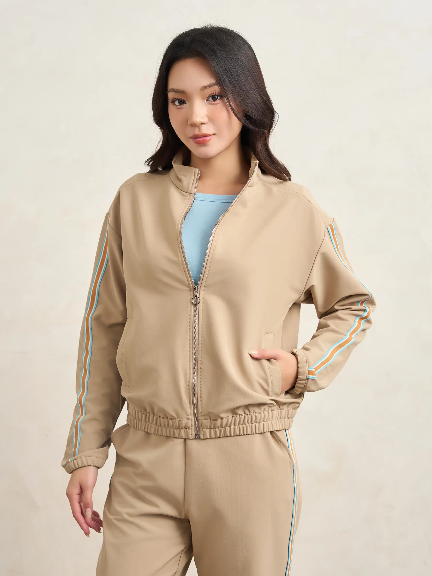 Set Bộ Gió Nữ 5S Fashion Cổ Dựng Phối Line Thời Trang WBKG25001