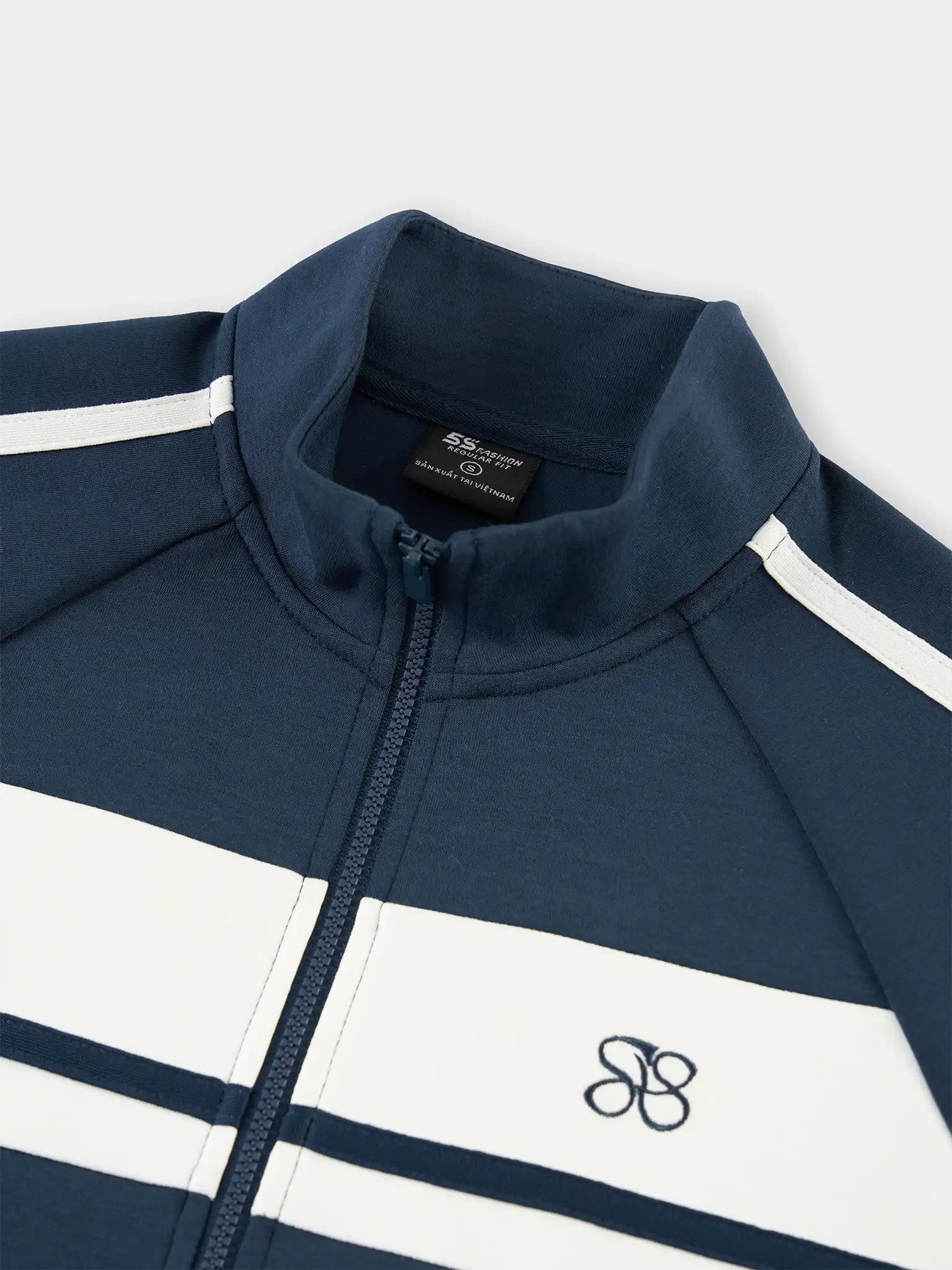 Bộ Nỉ Khóa Nữ 5S Fashion Can Phối Phom Regular Ống Suông WBNK25005