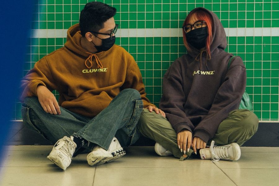 Áo hoodie đôi từ thương hiệu Clownz