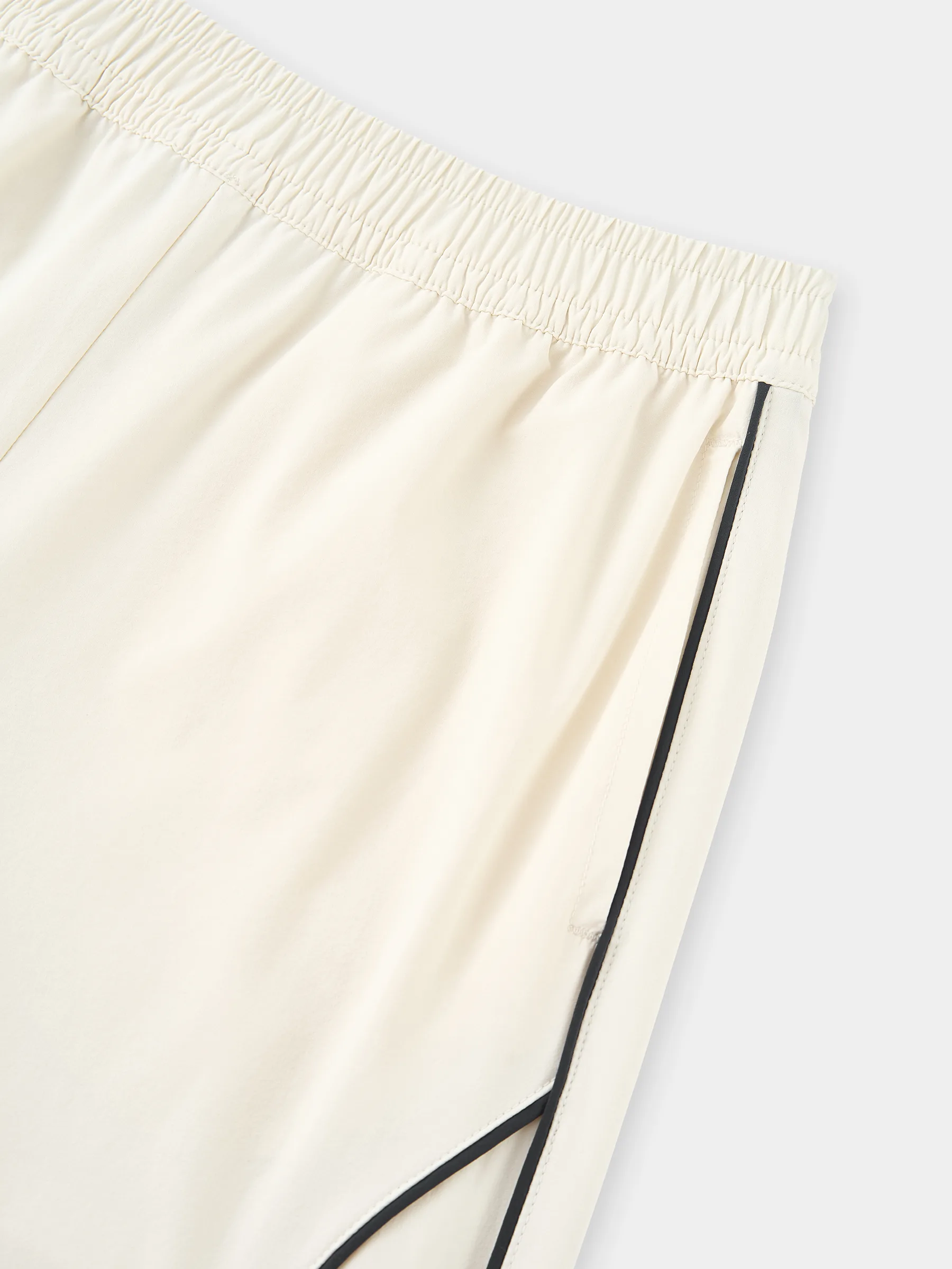 Set Bộ Gió Nữ 5S Fashion Phối Line Nữ Tính Phom Regular WBKG25007