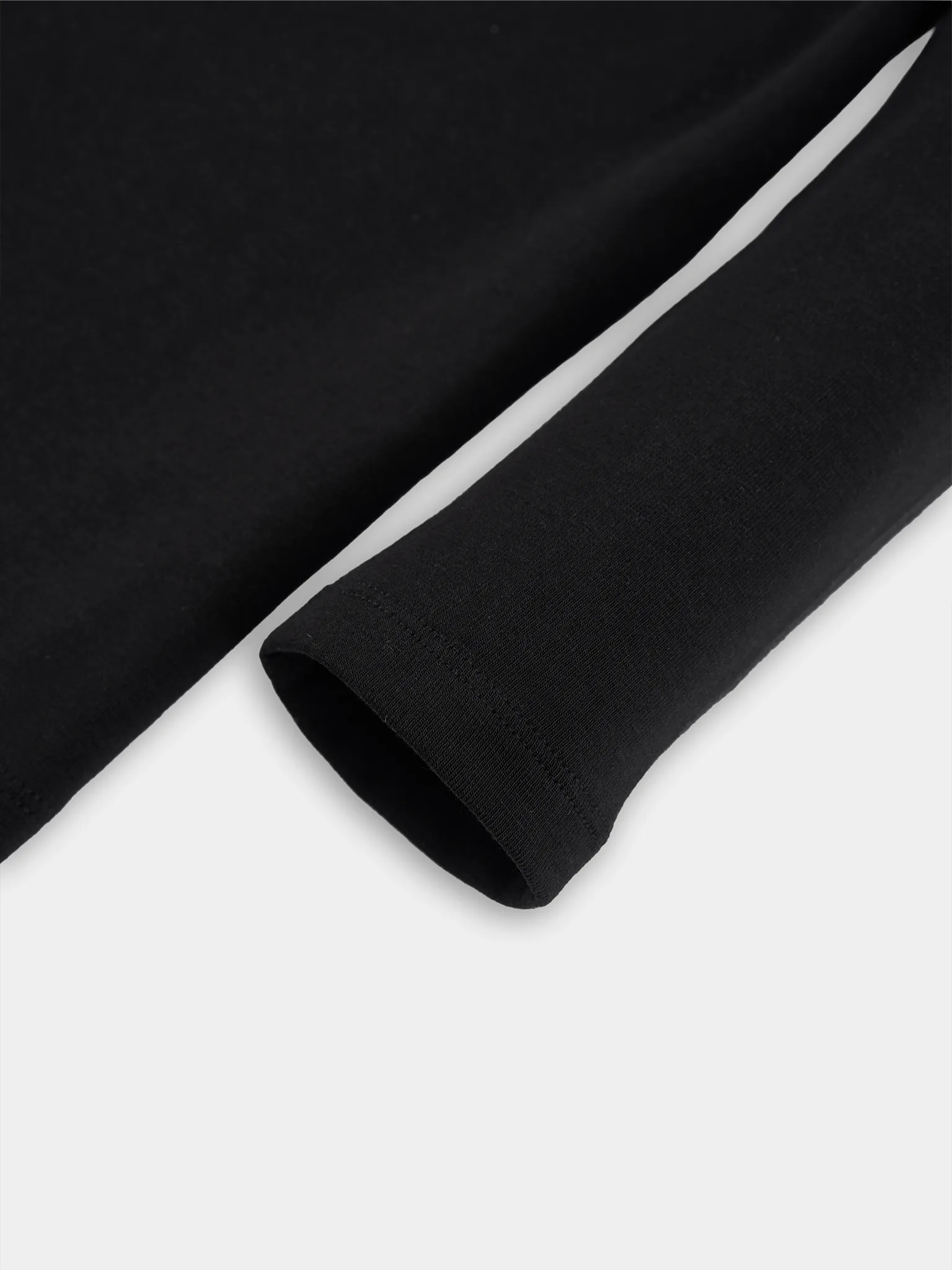 Áo Giữ Nhiệt Nữ Cổ 3 Phân 5S Fashion Cách Điệu W0AGN25001