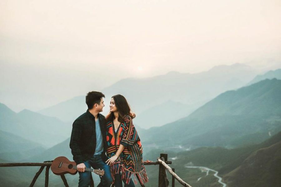 Phối đồ hài hòa với khung cảnh thiên nhiên Tây Bắc