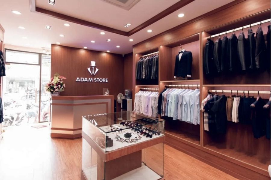  Adam Store còn liên tục cập nhật những bộ sưu tập phù hợp với từng mùa, từng phong cách