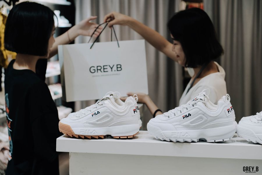 Grey.Bear Sneaker Original được biết đến là một trong những thrift shop Hà Nội về giày nổi tiếng được giới trẻ ưa chuộng 