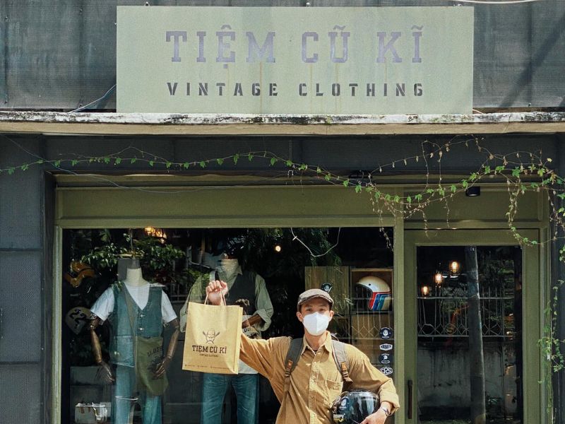 Tiệm Cũ Kỹ - Shop quần áo vintage nam mang nét cổ điển, trầm mặc nằm giữa lòng Sài Gòn