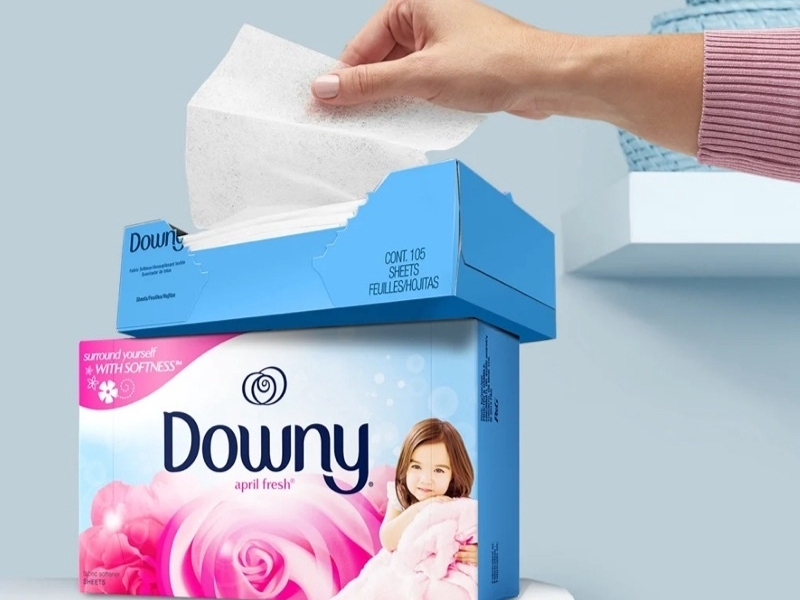 Giấy thơm quần áo Downy có mùi hương thơm ngát, nhiều công dụng