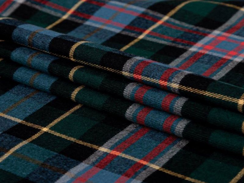 Vải flannel mềm mịn và giữ ấm cơ thể khá tốt