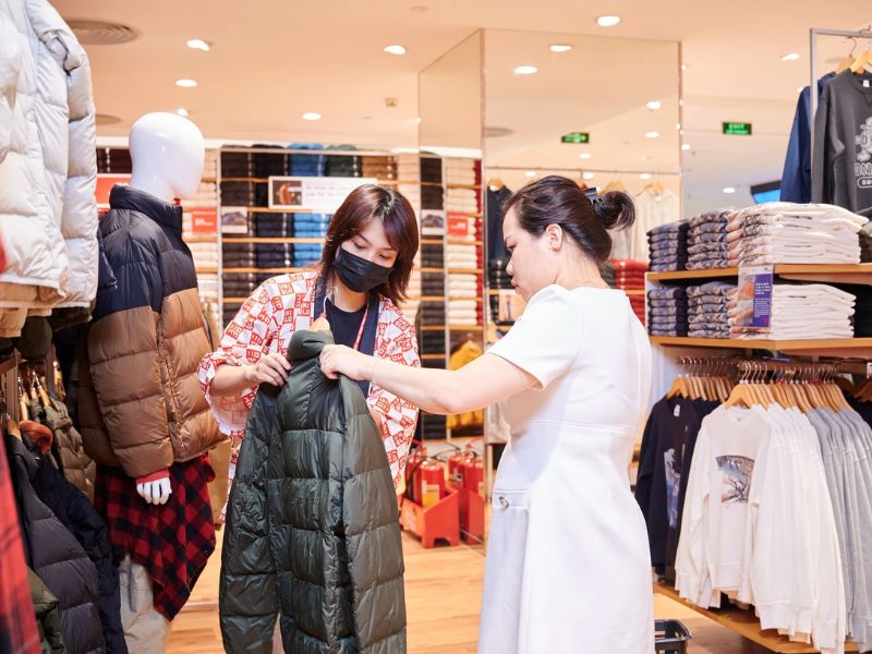 Uniqlo thương hiệu local brand Nhật với đa dạng sản phẩm phù hợp với người tiêu dùng Việt