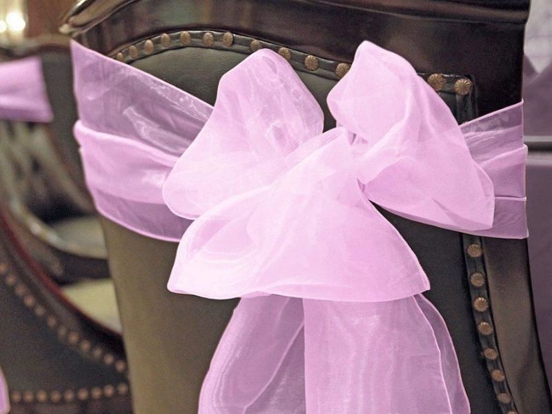 Vải organza làm phụ kiện tiệc cưới