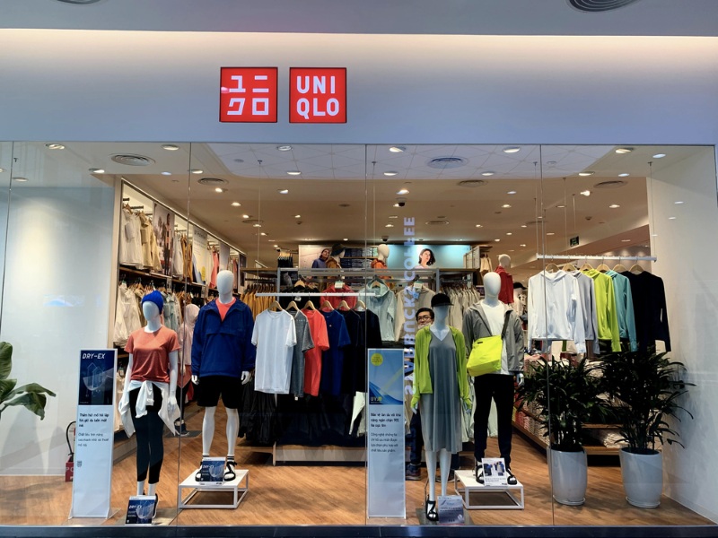 Shop quần áo nam Cầu Giấy - Uniqlo