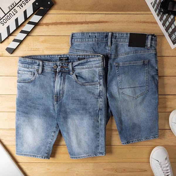 Quần short jean nhà Lamishop tuy đơn giản nhưng lên form khá đẹp