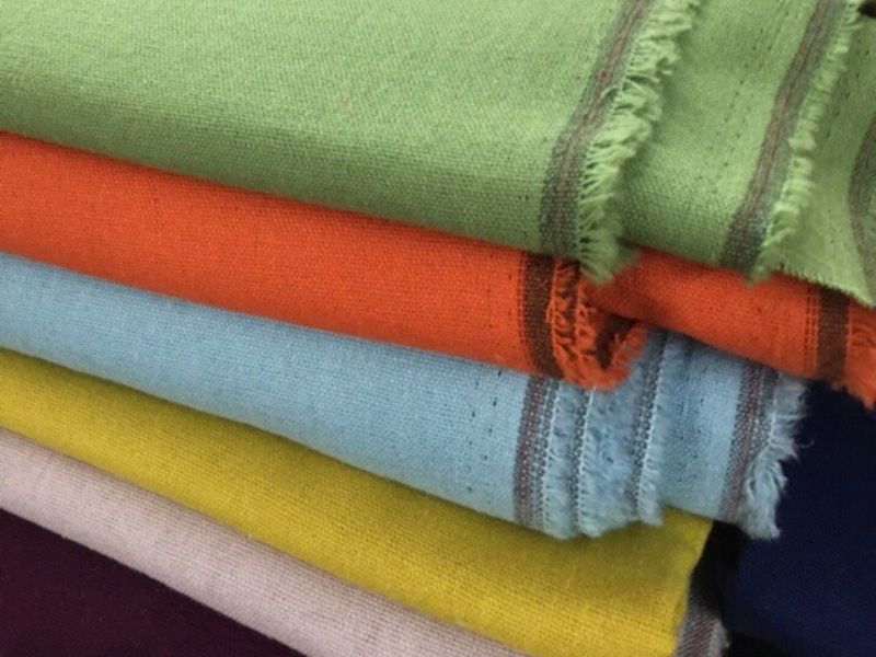 Vải linen Nhật có bề mặt mềm, mịn, mát