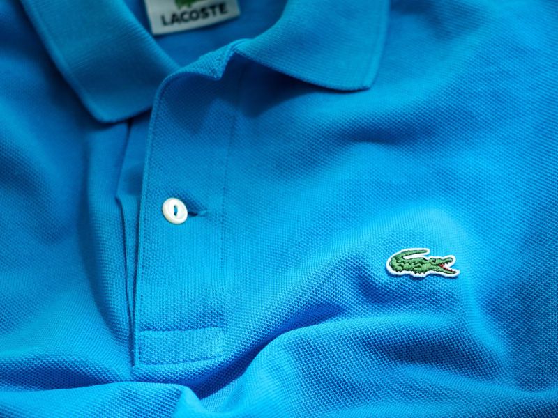 Vải Lacoste thường được làm từ sợi cotton từ thiên nhiên cao cấp