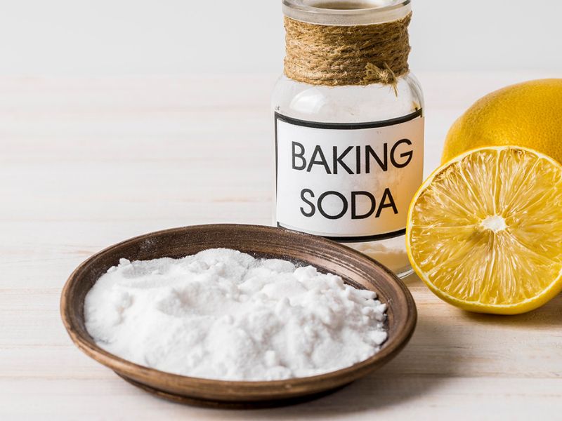 Cách giặt áo len bị phai màu bằng baking soda