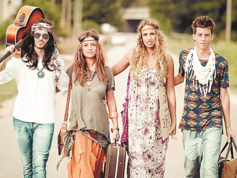 Hippie Là Gì? 10 Cách Phối Đồ Phóng Khoáng Chuẩn Phong Cách Hippie